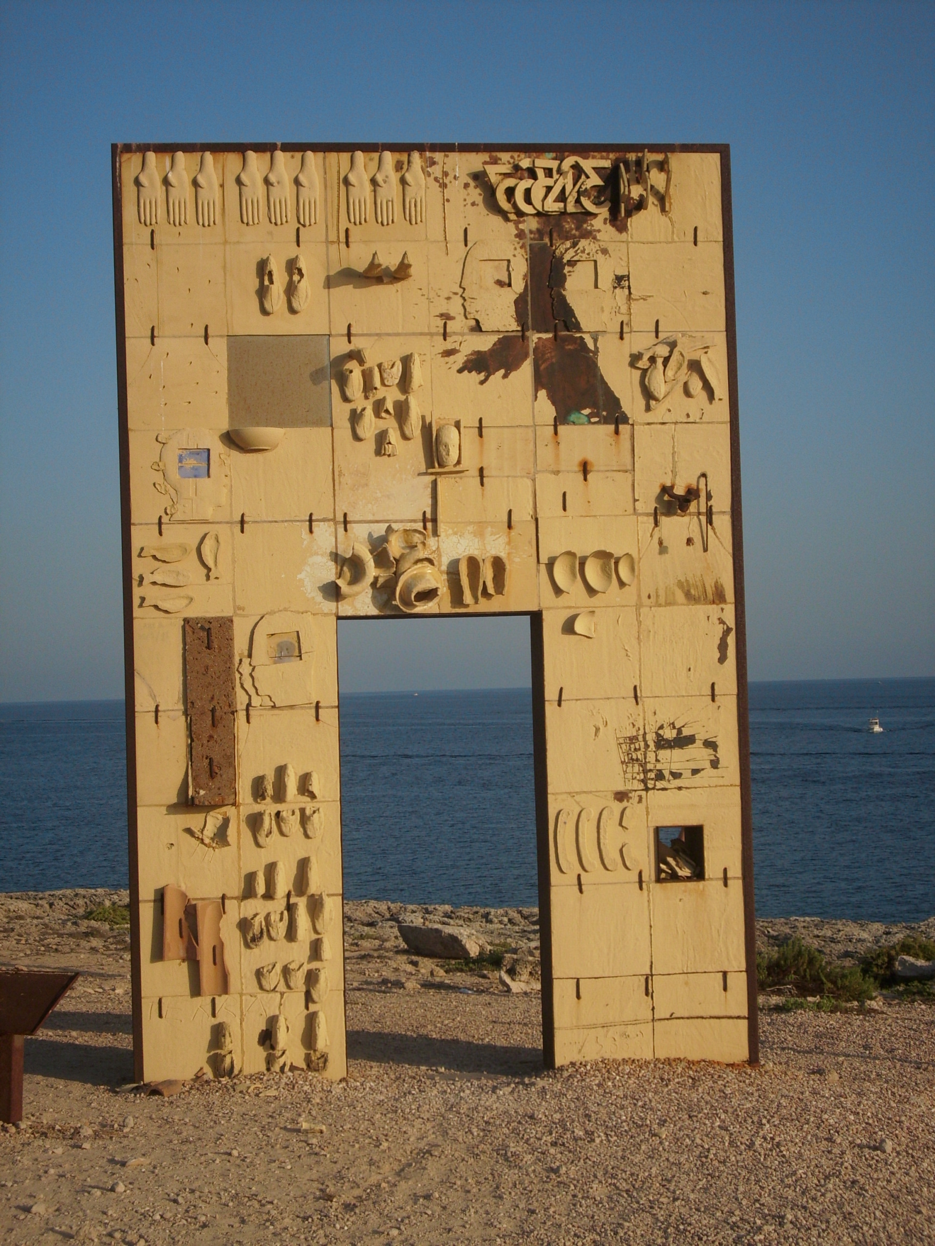 Porta migranti-Lampedusa