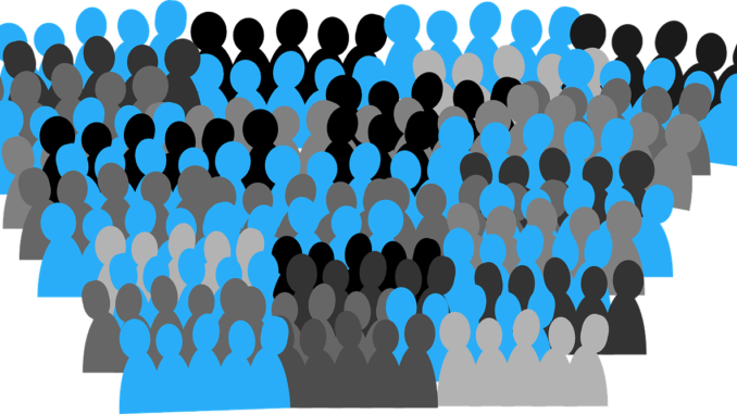 crowd-296520_1280